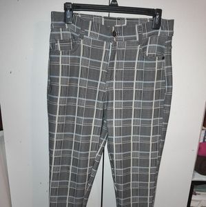Strachy pants